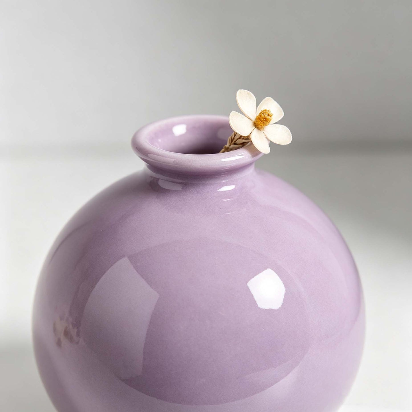 Light Purple Round Mini Ceramic Desktop Vase